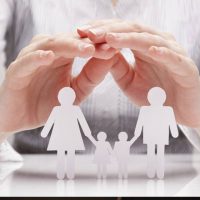 Direito de Família e Sucessões Atua efetivamente em divórcios (judiciais e extrajudiciais),
pensão alimentícia, regulamentação de visitas e guarda.
No campo das sucessões atuamos de forma consultiva e contenciosa,
elaborando testamentos, inventários (judiciais e extrajudiciais), arrolamentos,
alvarás, interdições etc.